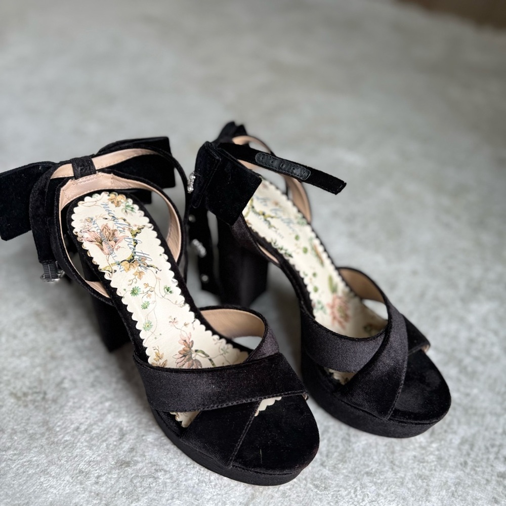 Velvet bow platform heels - Picture 5 of 7